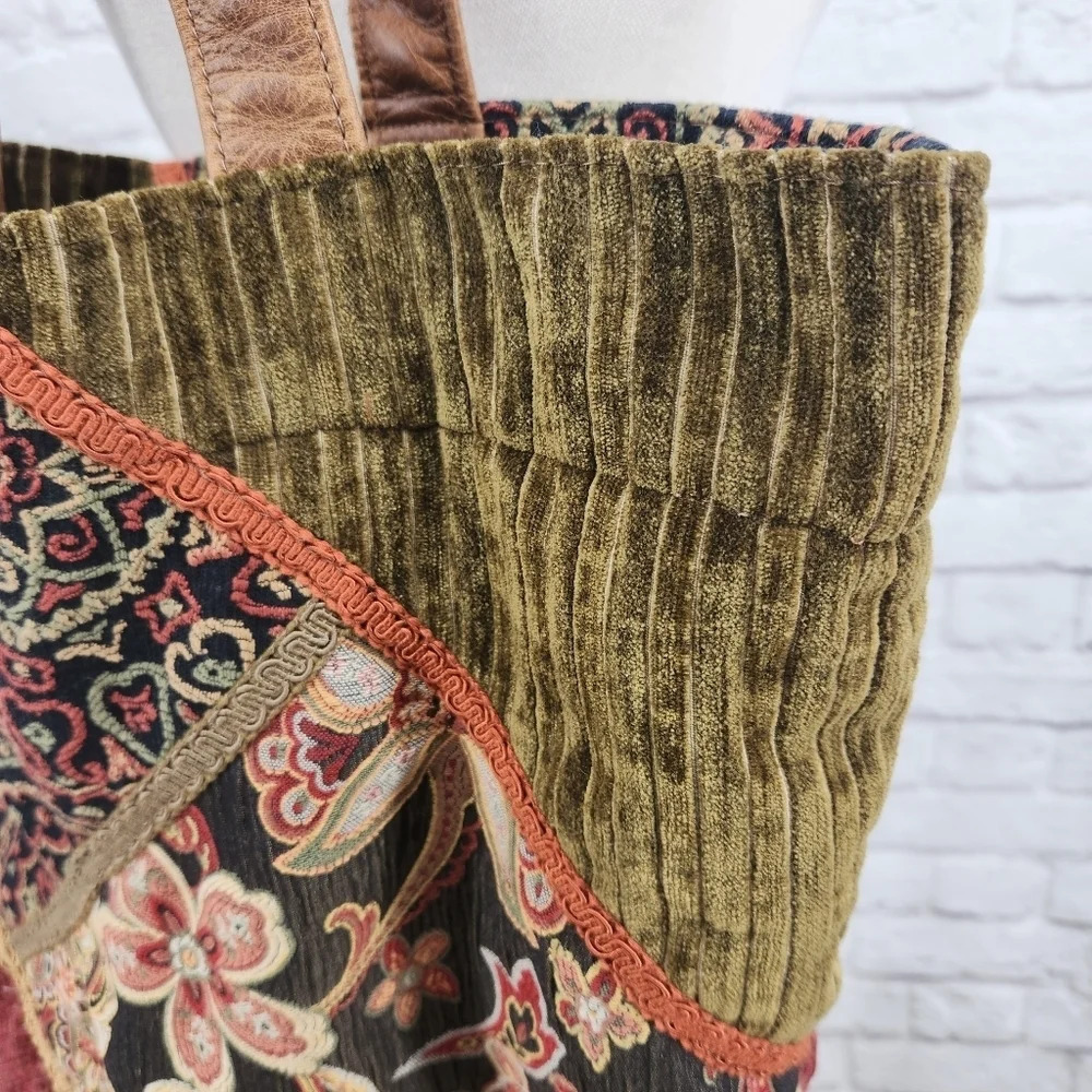Handmade Tapestry Grandma Core Shoulder Tote Bag - Picture 2 of 15